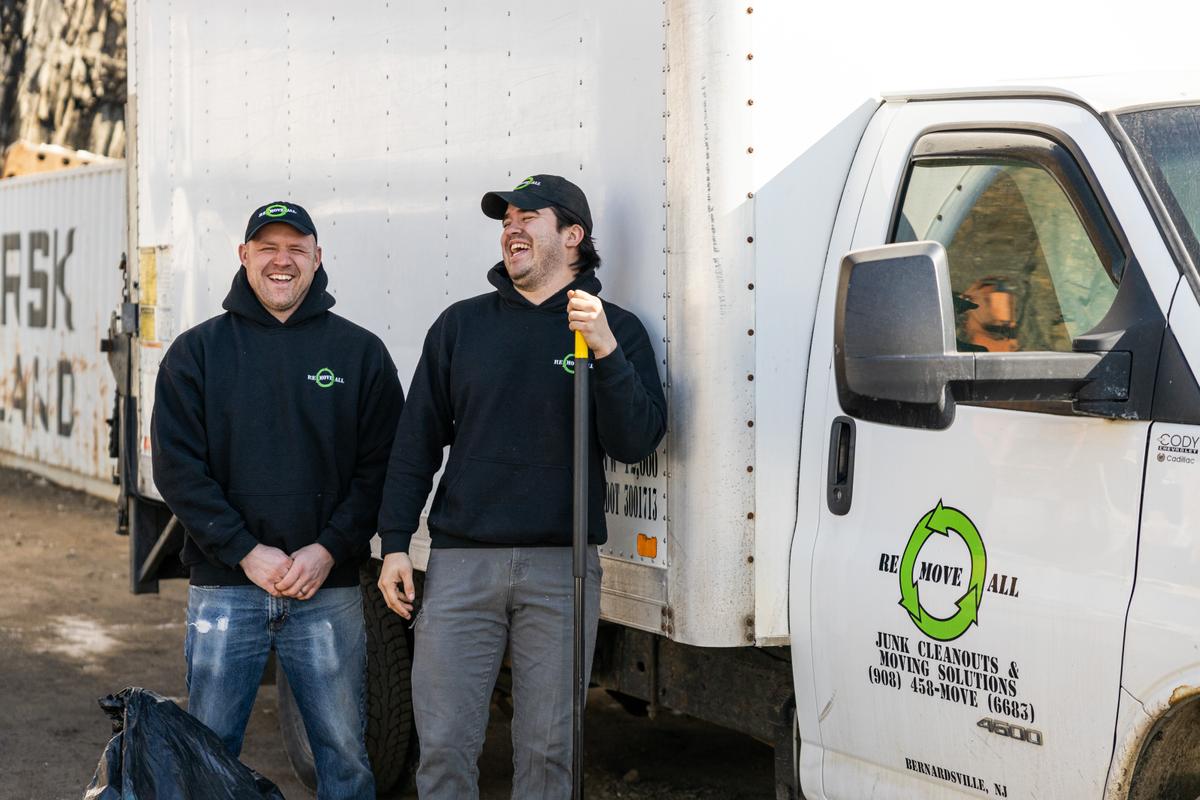 An image of the Re-Move-All moving and junk removal team